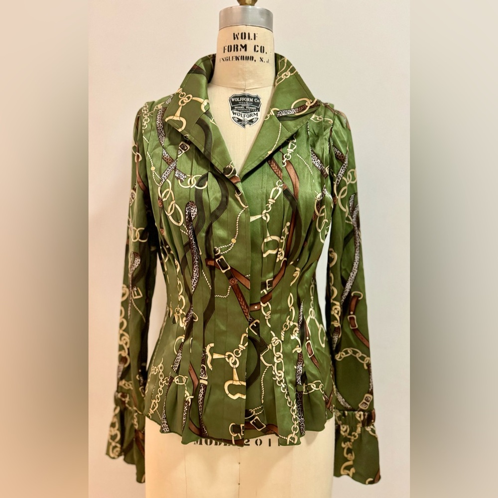 CarlisleVintage Printed Green Silk Top, size 6